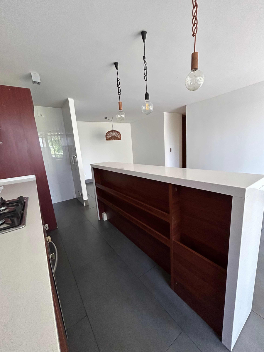 Arriendo Departamento 2D Alto Las Condes - Las Condes