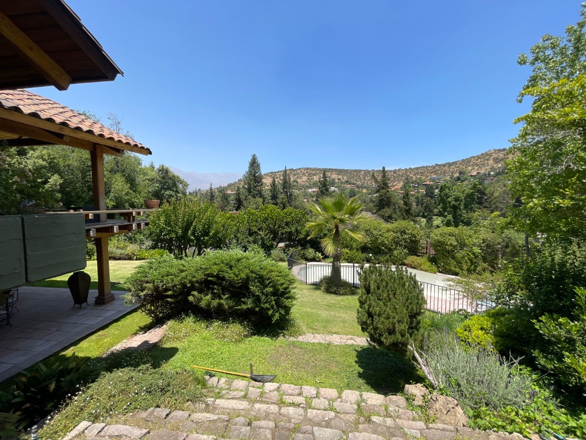 Venta Casa 7D en suite Walk-in cl&oacute;set 4B 6E 2B La Dehesa - Lo Barnechea