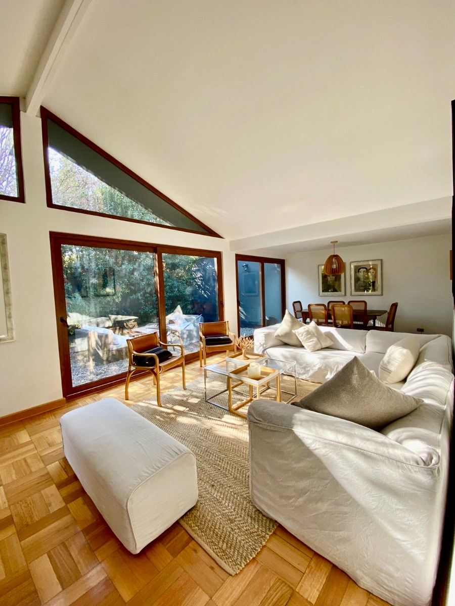 Arriendo Casa NP 4D Walk-in cl&oacute;set 3B 2E  - Vitacura