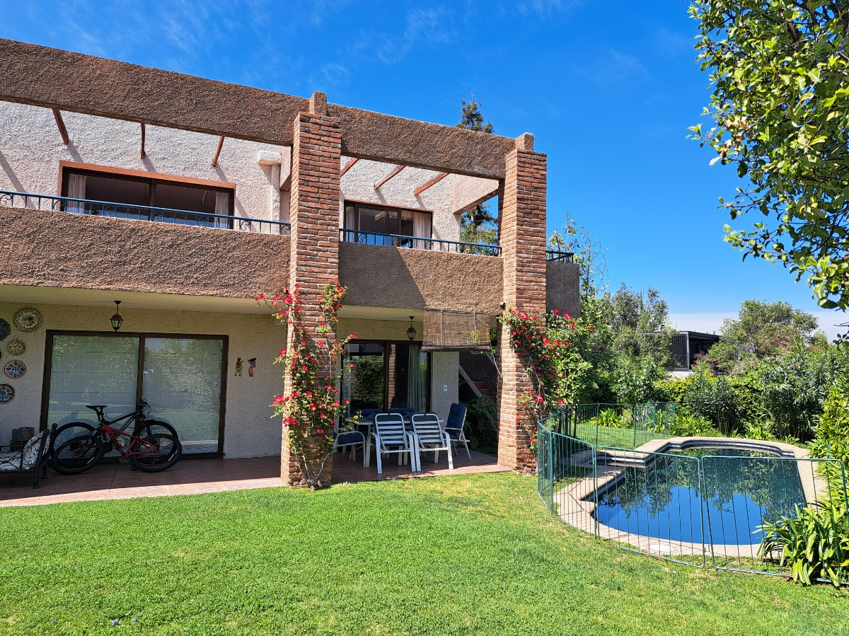 Venta Casa NO 4D en suite 4B 3E 1B El Huinganal - Lo Barnechea