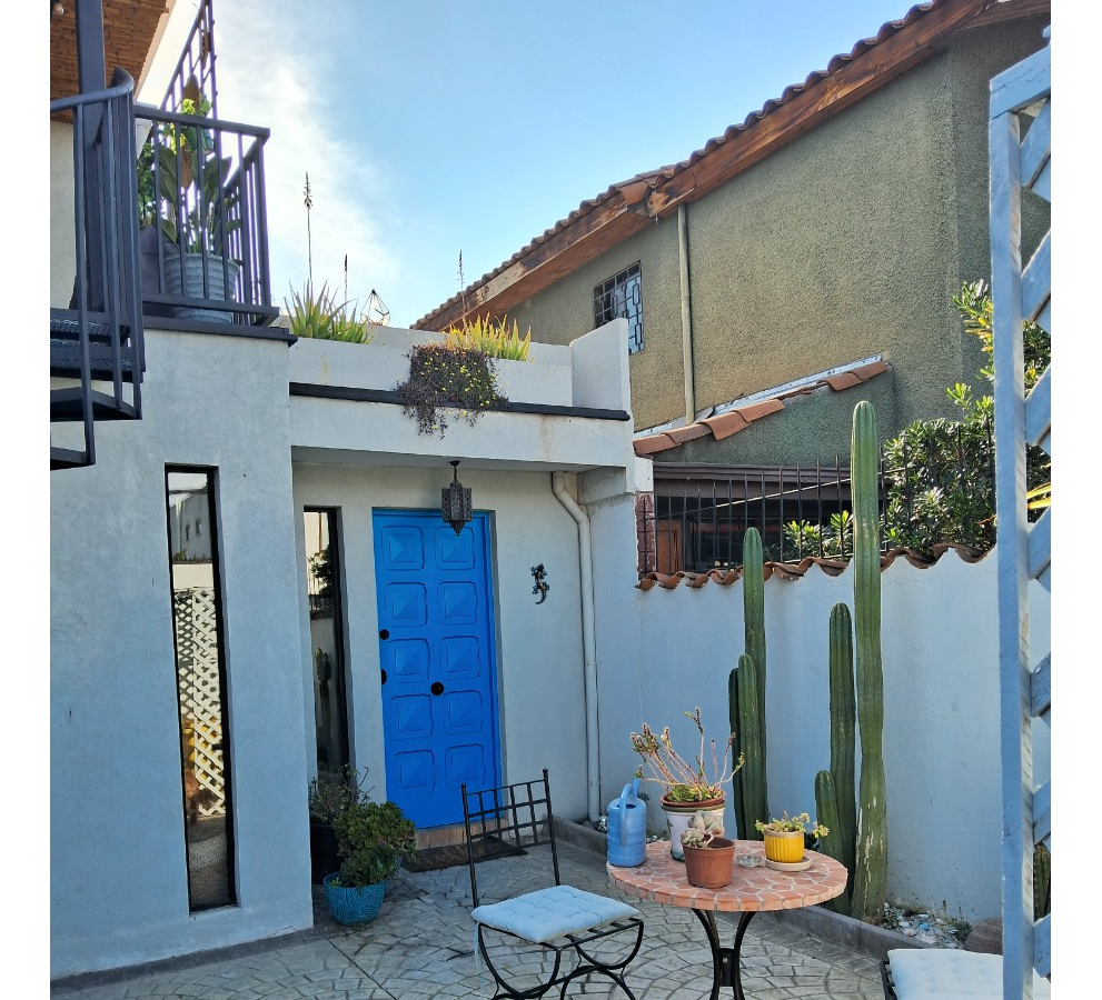 Venta Casa NO 3D en suite Walk-in cl&oacute;set 3B 2E 1B Metro Hernando de Magallanes - Las Condes