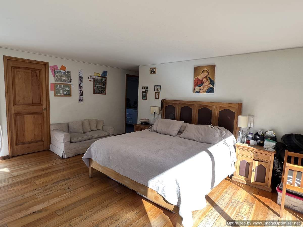 Venta Casa NO 6D en suite Walk-in cl&oacute;set 5B 4E 2B La Dehesa - Lo Barnechea