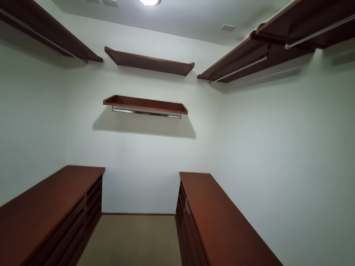 Venta Departamento 4D Barrio El Golf - Las Condes