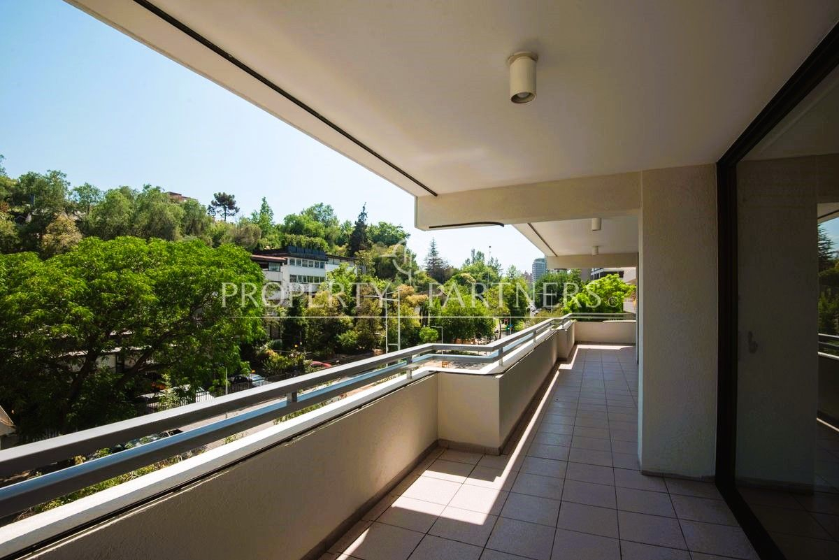 Venta Departamento NO 3D Walk-in cl&oacute;set 3B 2E 1B Barrio El Golf - Las Condes