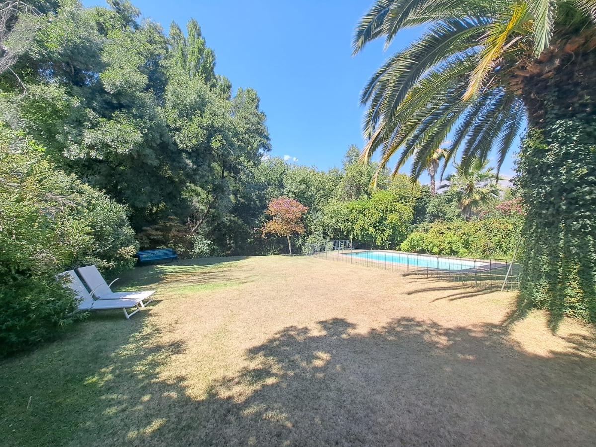 Venta Casa NP 5D en suite Walk-in cl&oacute;set 5B 5E 1B El Huinganal - Lo Barnechea