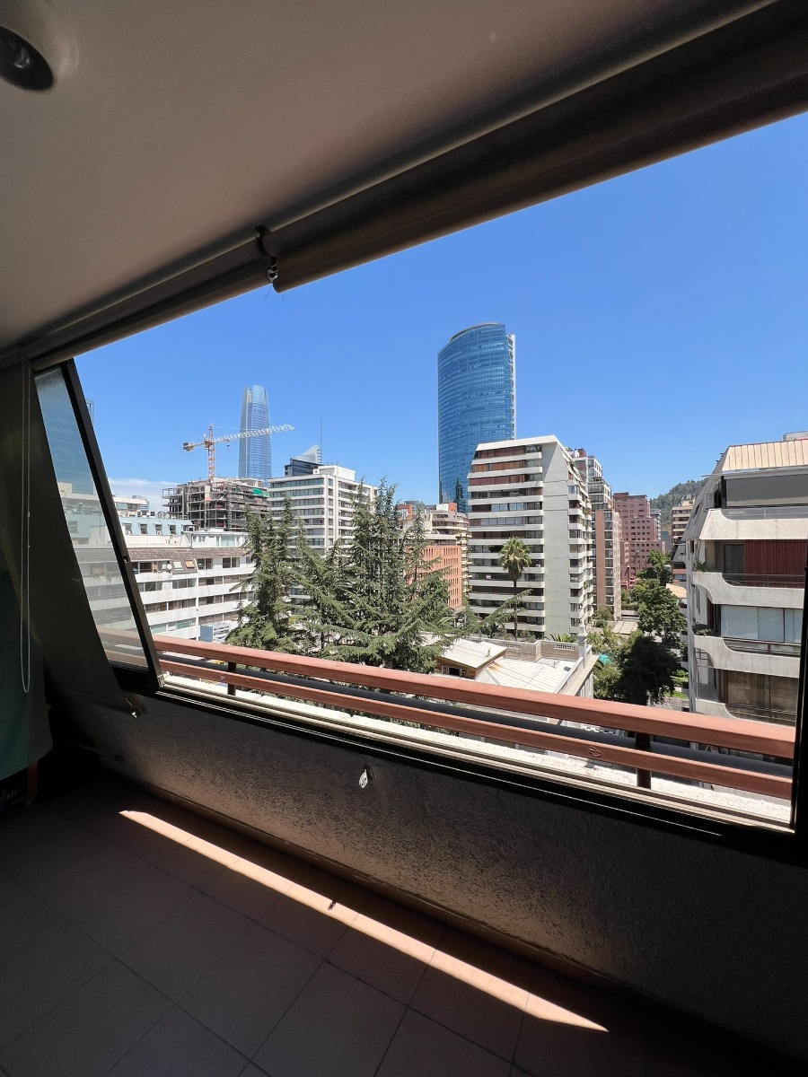 Arriendo Departamento 2D Barrio El Golf - Las Condes