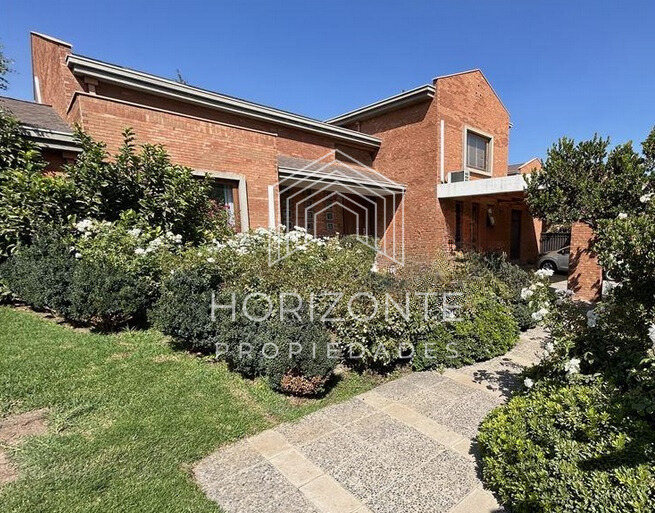 Venta Casa 5D en suite Walk-in cl&oacute;set 5B 3E 1B Los Trapenses - Lo Barnechea