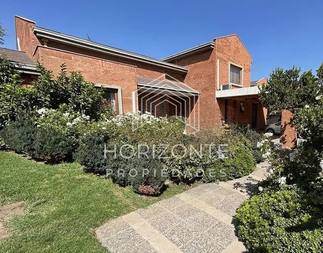 Venta Casa 5D en suite Walk-in cl&oacute;set 5B 3E 1B Los Trapenses - Lo Barnechea
