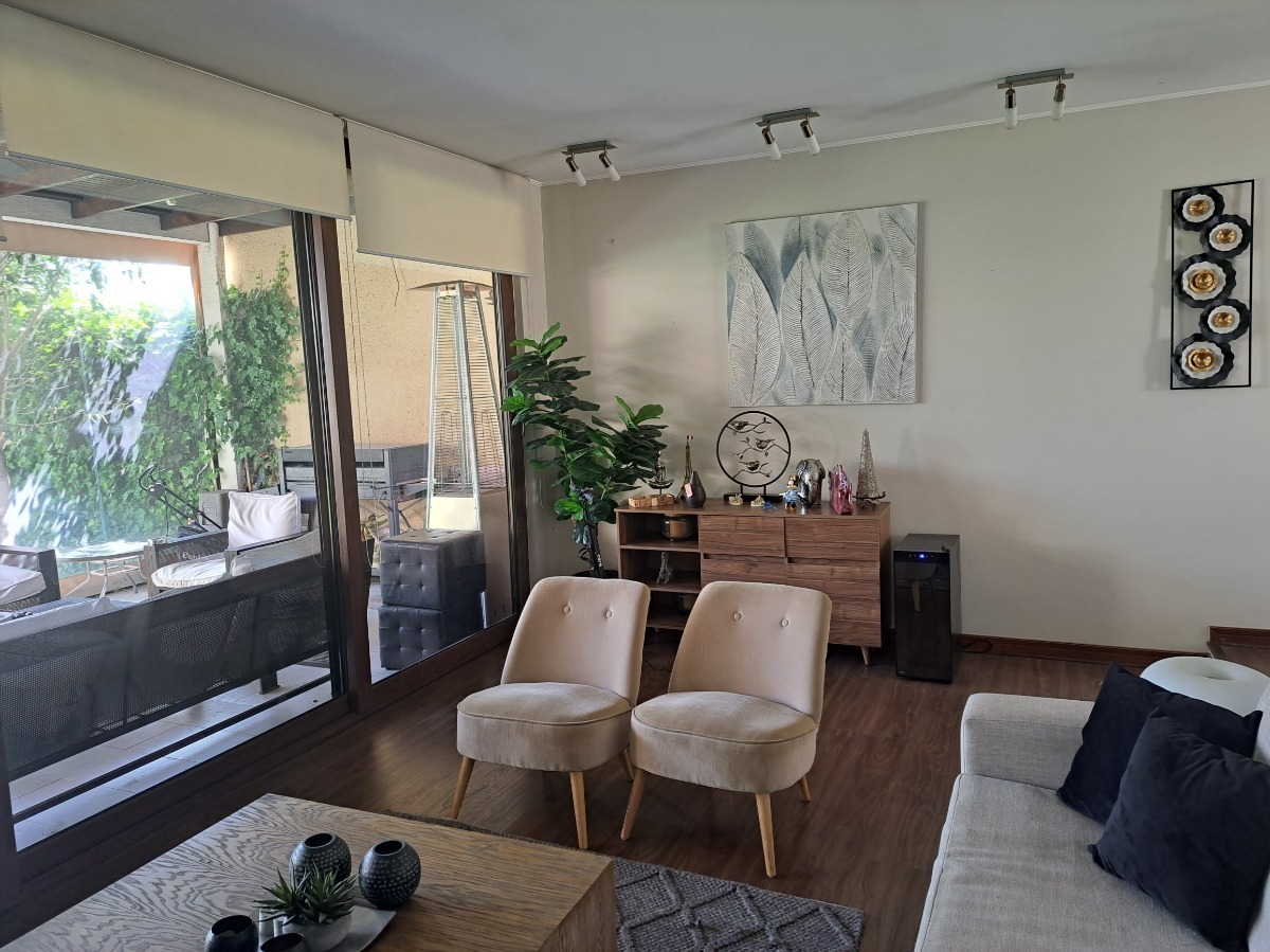 Venta Casa NP 4D en suite Walk-in cl&oacute;set 3B 2E Chicureo - Colina