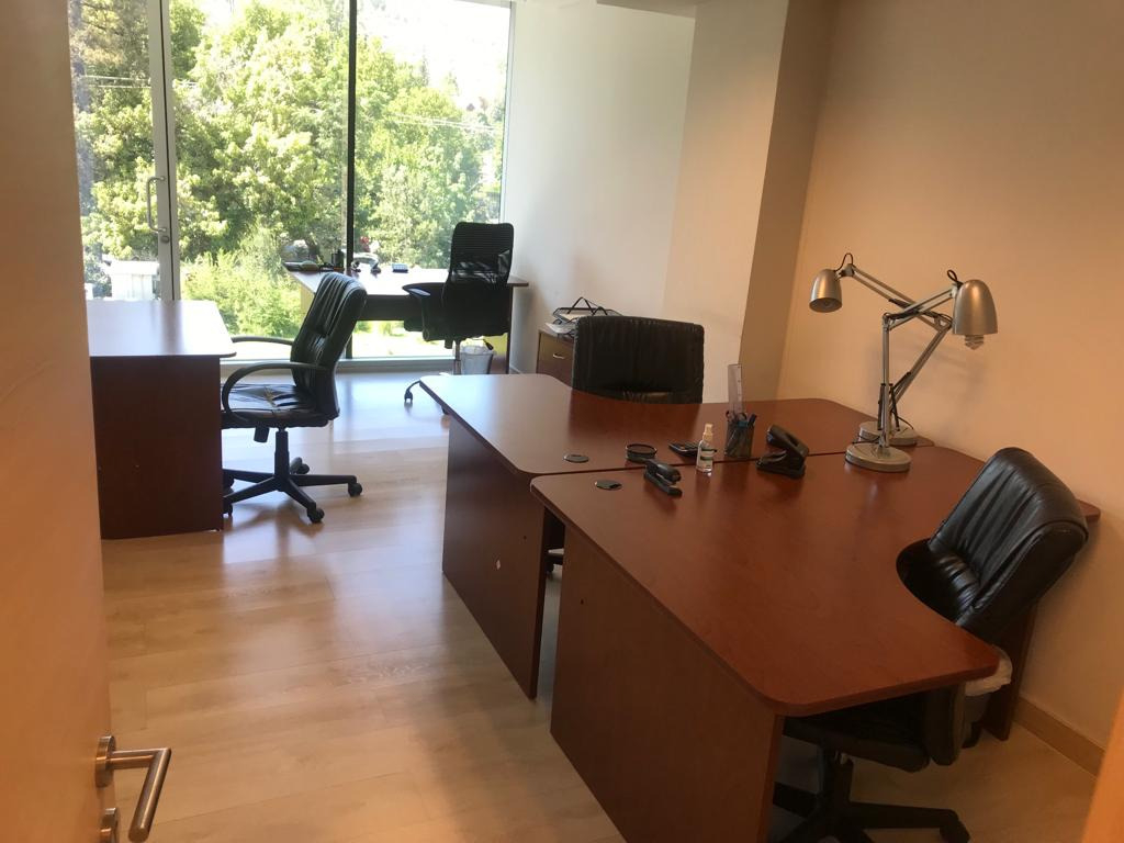 Venta Oficina NO 1B 1E 1B Los Dominicos - Las Condes