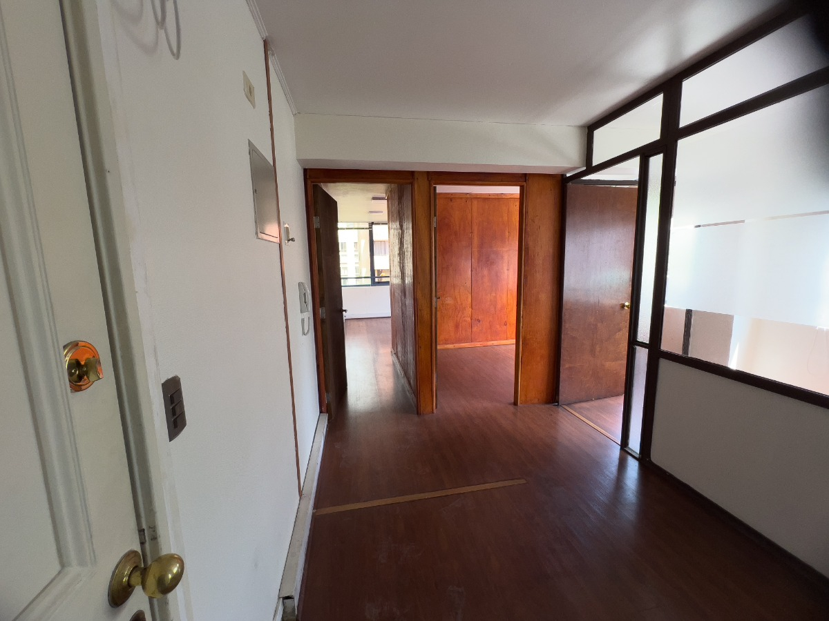 Venta Oficina NP 2B 1B Los Leones - Providencia