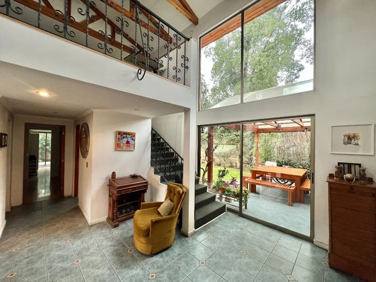 Venta Casa NO 5D 3B 3E 1Bd  - Vitacura