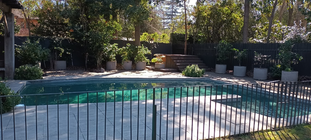 Arriendo Casa 4D San Dami&aacute;n - Las Condes