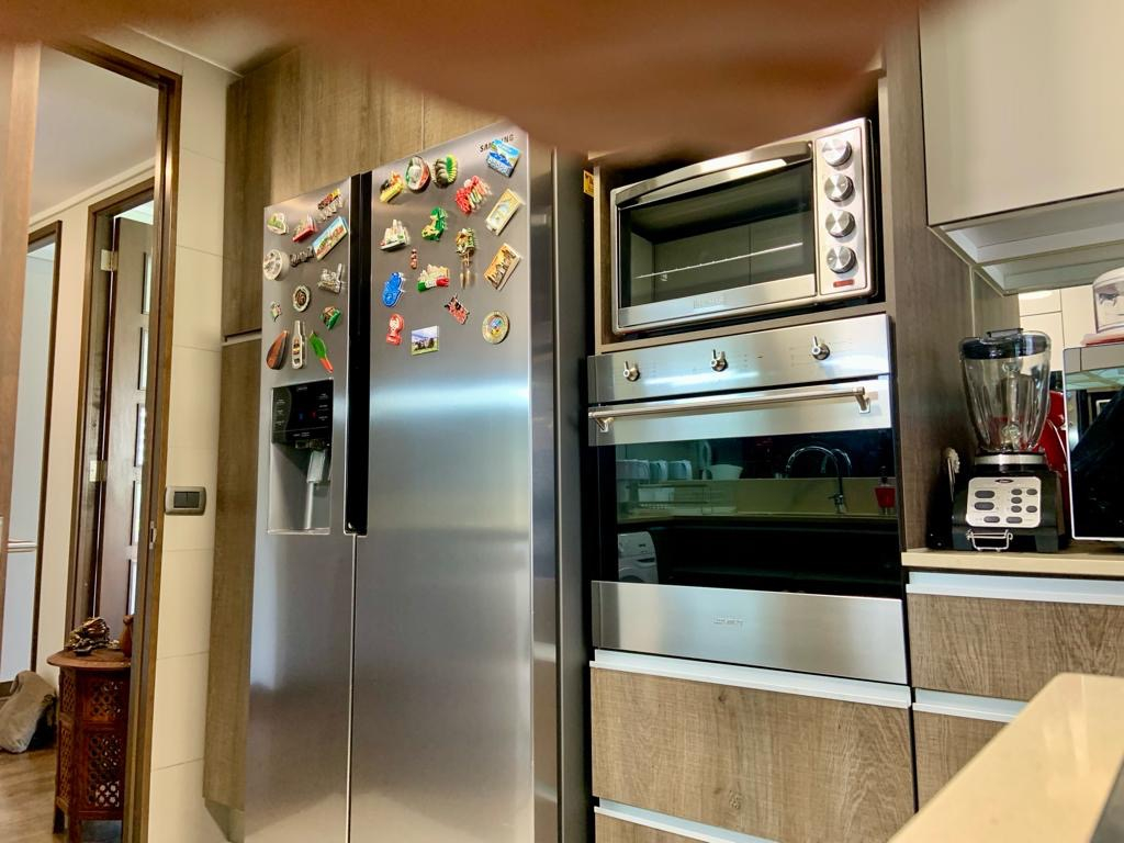 Venta Departamento O 3D en suite Walk-in cl&oacute;set 3B 1E 1B Barrio El Golf - Las Condes