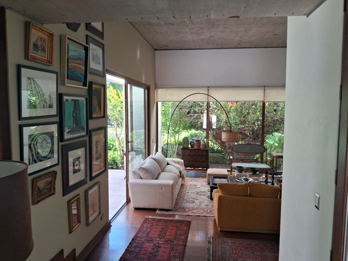 Venta Casa NP 5D en suite Walk-in cl&oacute;set 5B 2E 1B Chicureo - Colina