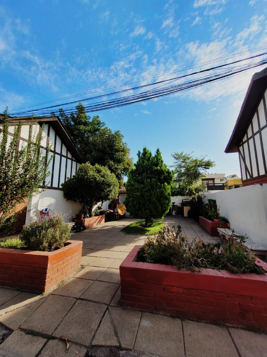 Arriendo Casa 3D 2B 1E 1B  - La Reina