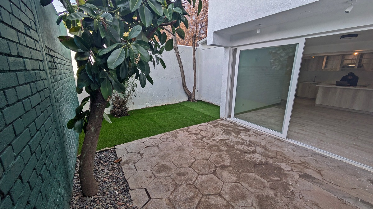 Venta Casa O 3D 2B 1E Los Dominicos - Las Condes