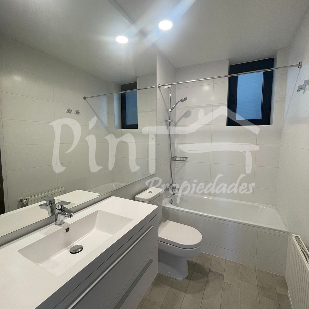 Venta Departamento O 2D Walk-in cl&oacute;set 3B 1E 1B Estadio Croata - Vitacura