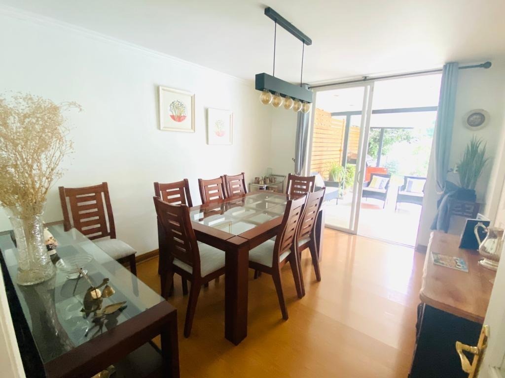 Venta Casa NO 4D 4B 2E 1B La Dehesa - Lo Barnechea