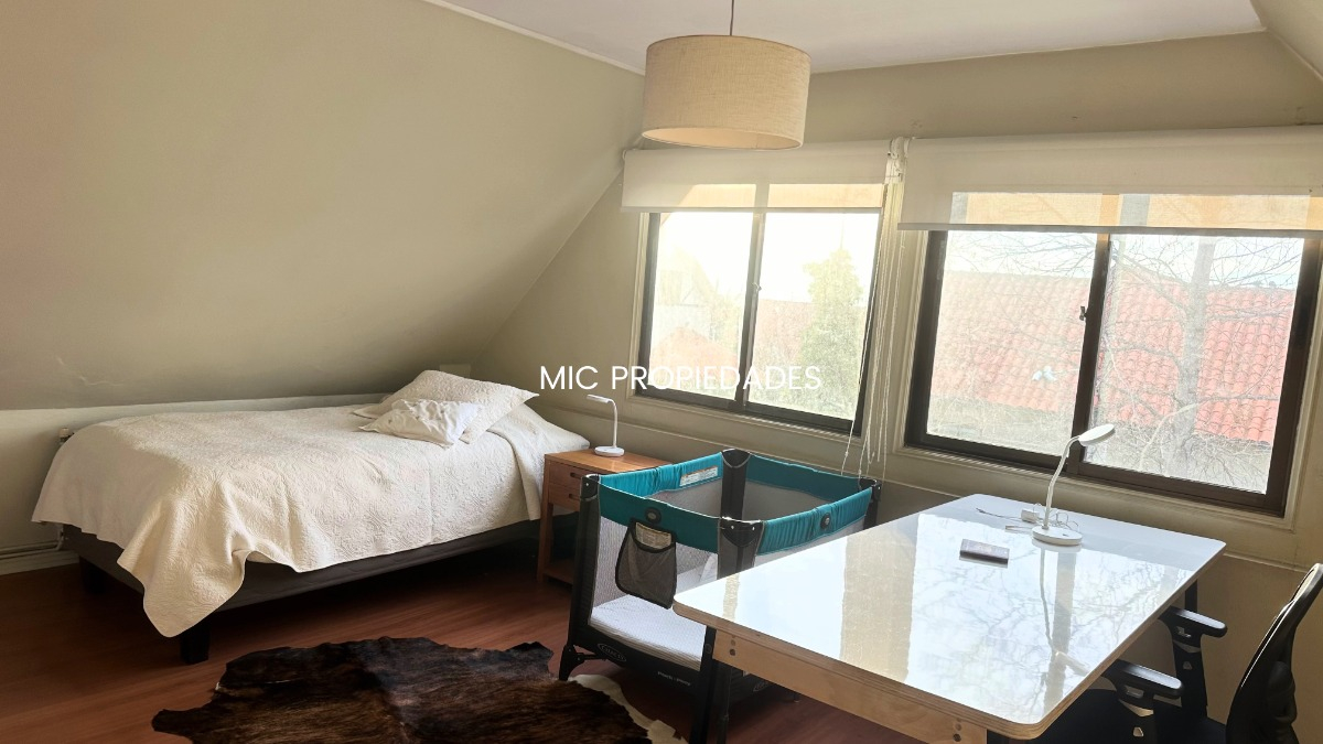 Venta Casa 5D en suite 4B 2E 2B San Carlos de Apoquindo - Las Condes