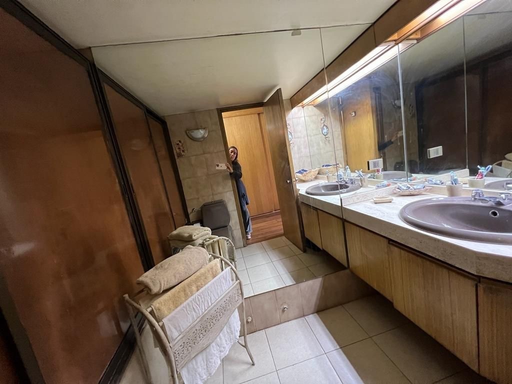 Venta Departamento O 5D en suite 5B 2E 1B Barrio El Golf - Las Condes