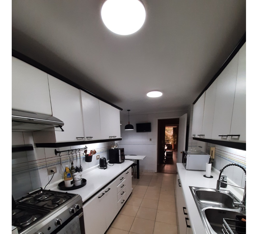 Venta Departamento 4D en suite Walk-in cl&oacute;set 3B 1E 1B Rotonda Atenas - Las Condes