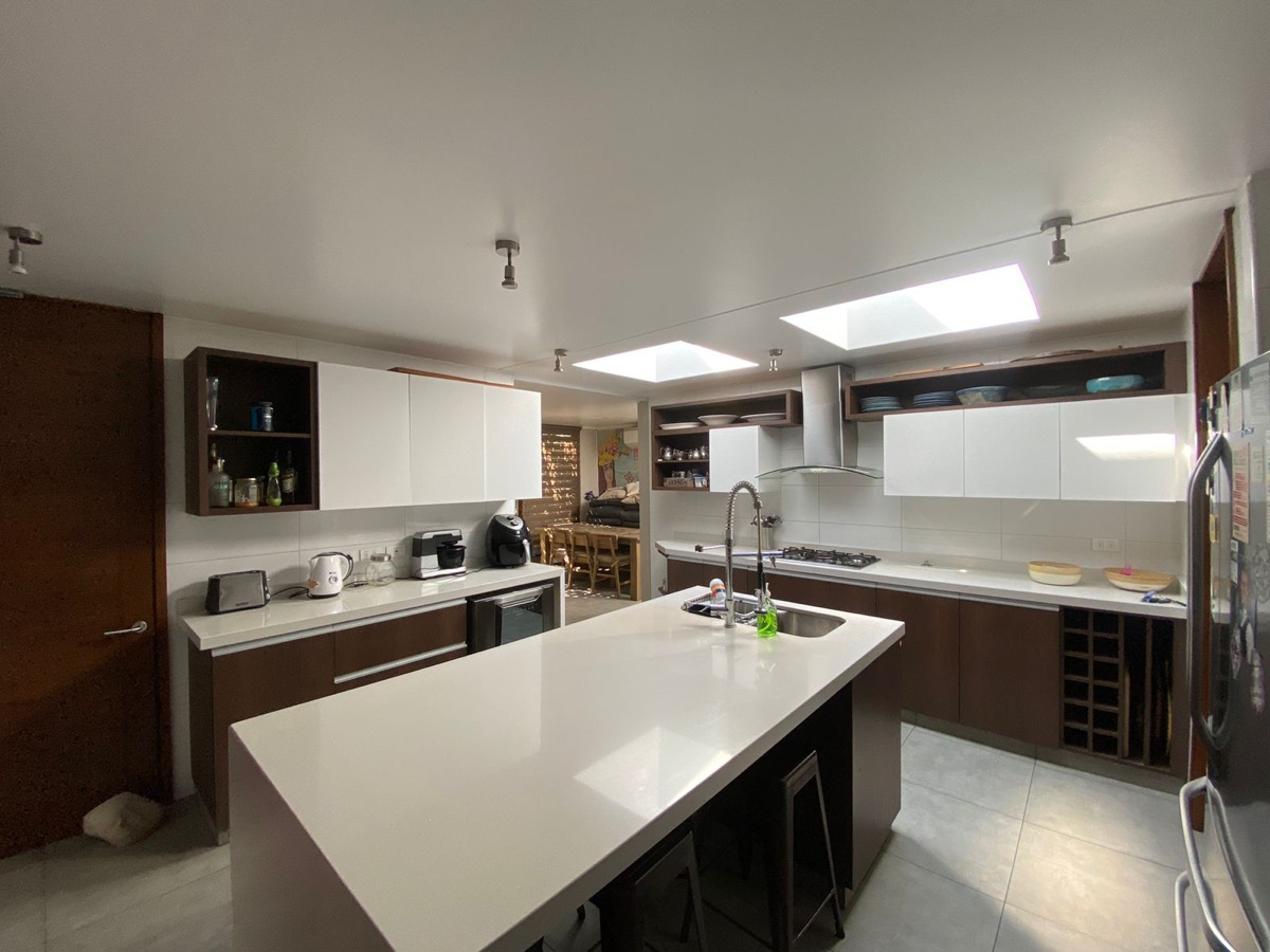 Venta Casa NO 6D en suite Walk-in cl&oacute;set 4B 4E 1B Chicureo - Colina