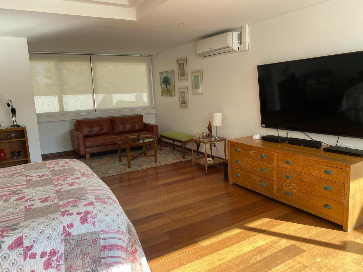 Arriendo Casa 7D 8B 5E 1B Los Dominicos - Las Condes