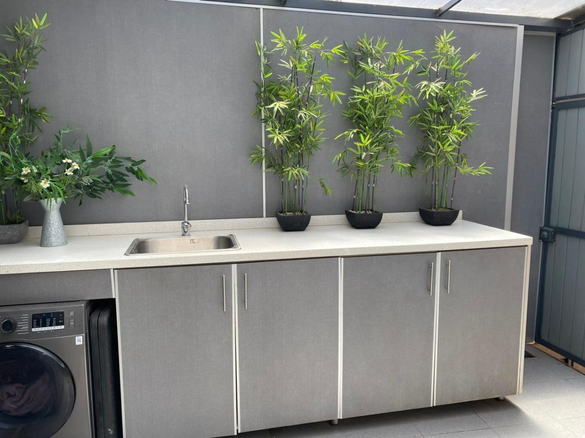 Arriendo Casa O 3D en suite Walk-in cl&oacute;set 3B 3E Los Dominicos - Las Condes