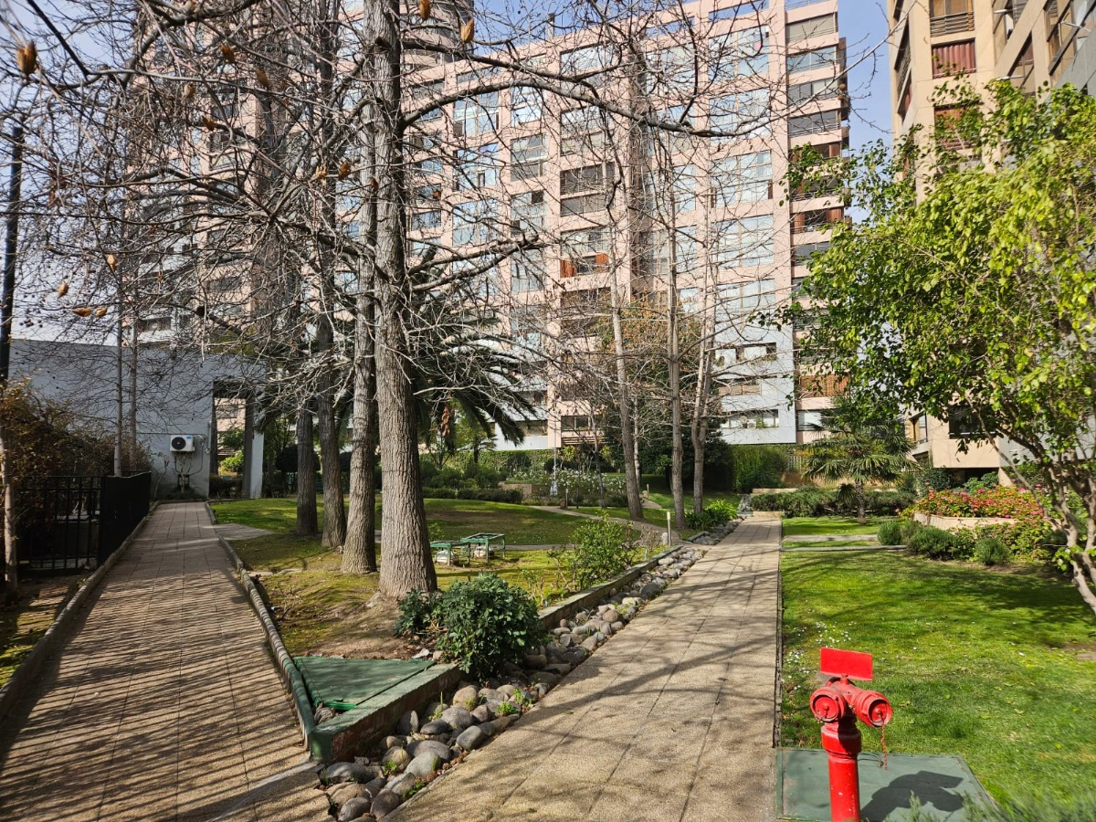 Venta Departamento SO 4D en suite Walk-in cl&oacute;set 3B 2E 1B Parque Arauco - Las Condes