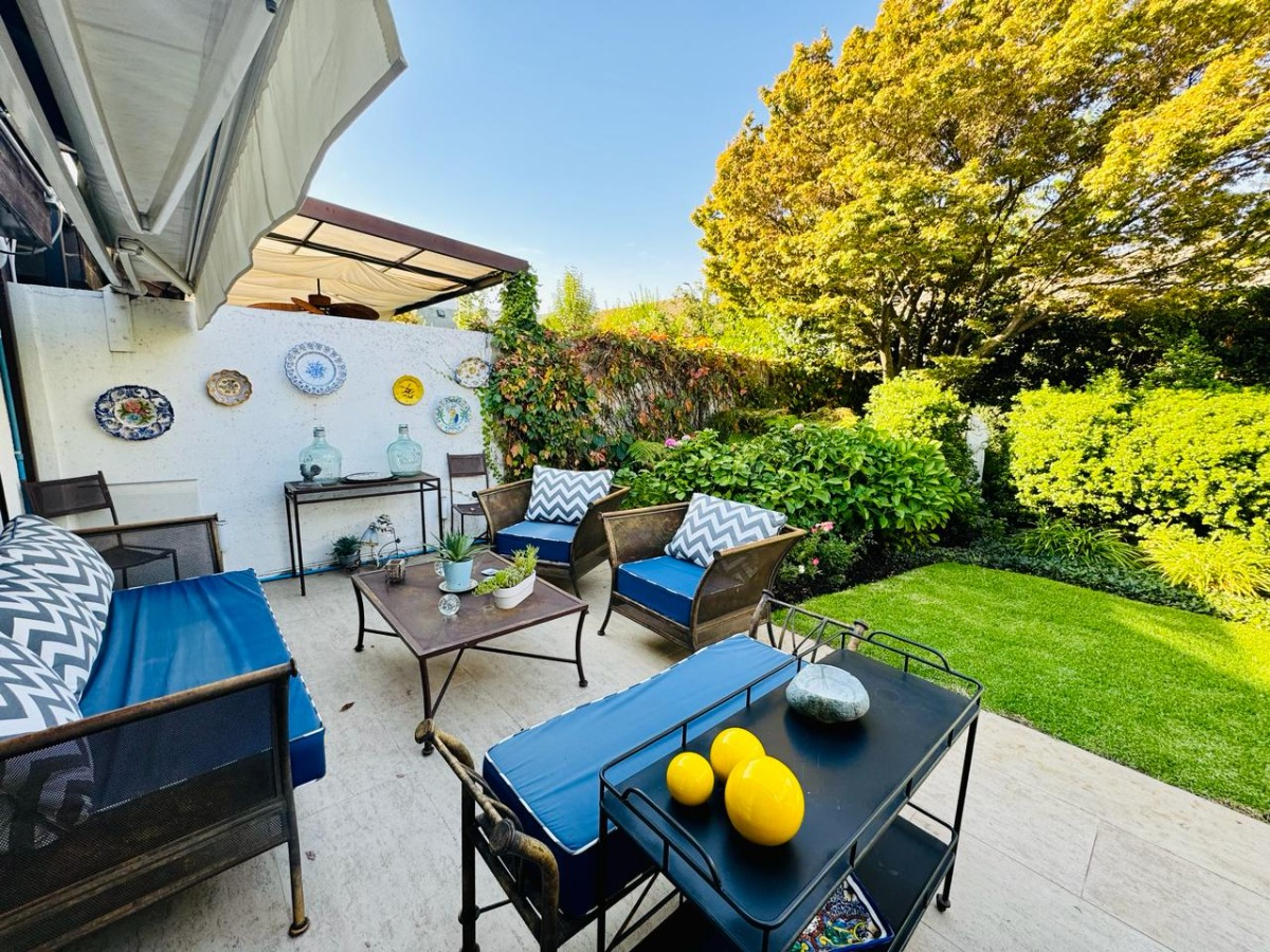 Venta Casa NO 3D 2B 2E Juan XXIII - Vitacura