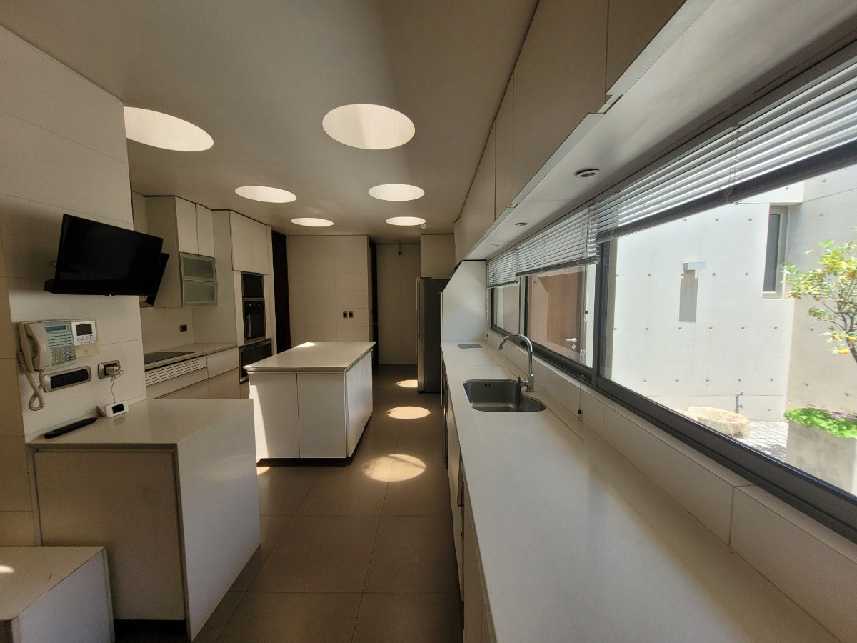 Venta Casa NOSP 6D en suite Walk-in cl&oacute;set 8B 4E 1B Los Trapenses - Lo Barnechea