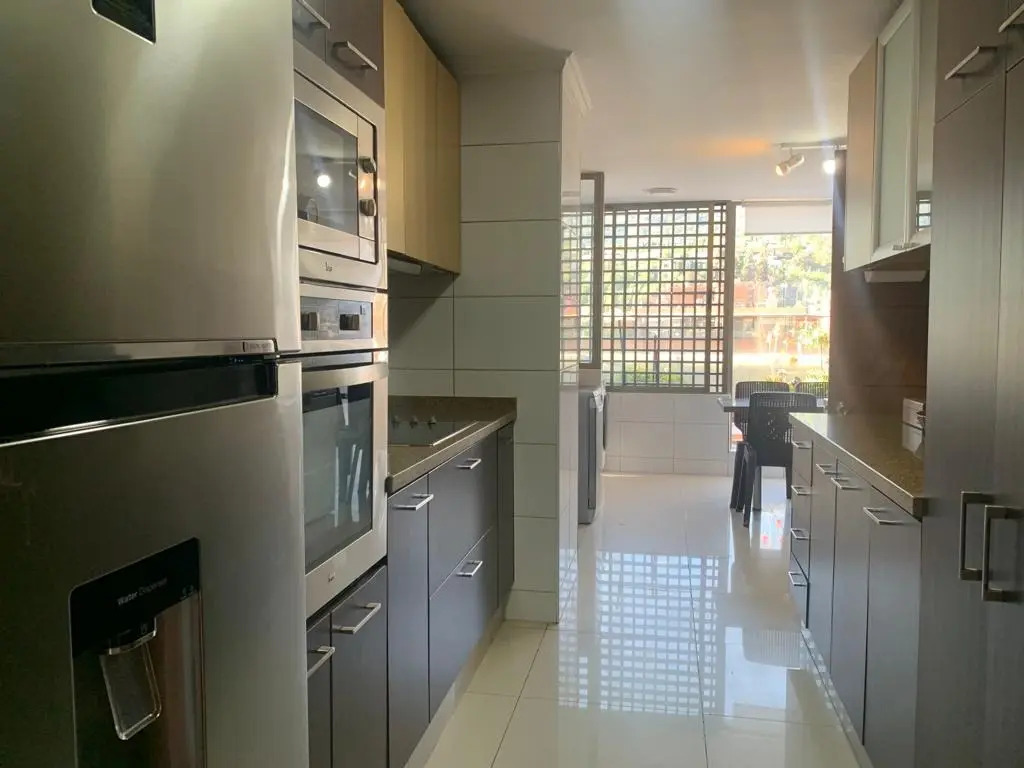 Venta Departamento NO 4D en suite Walk-in cl&oacute;set 3B 2E 1B Borde R&iacute;o - Casa Piedra - Vitacura