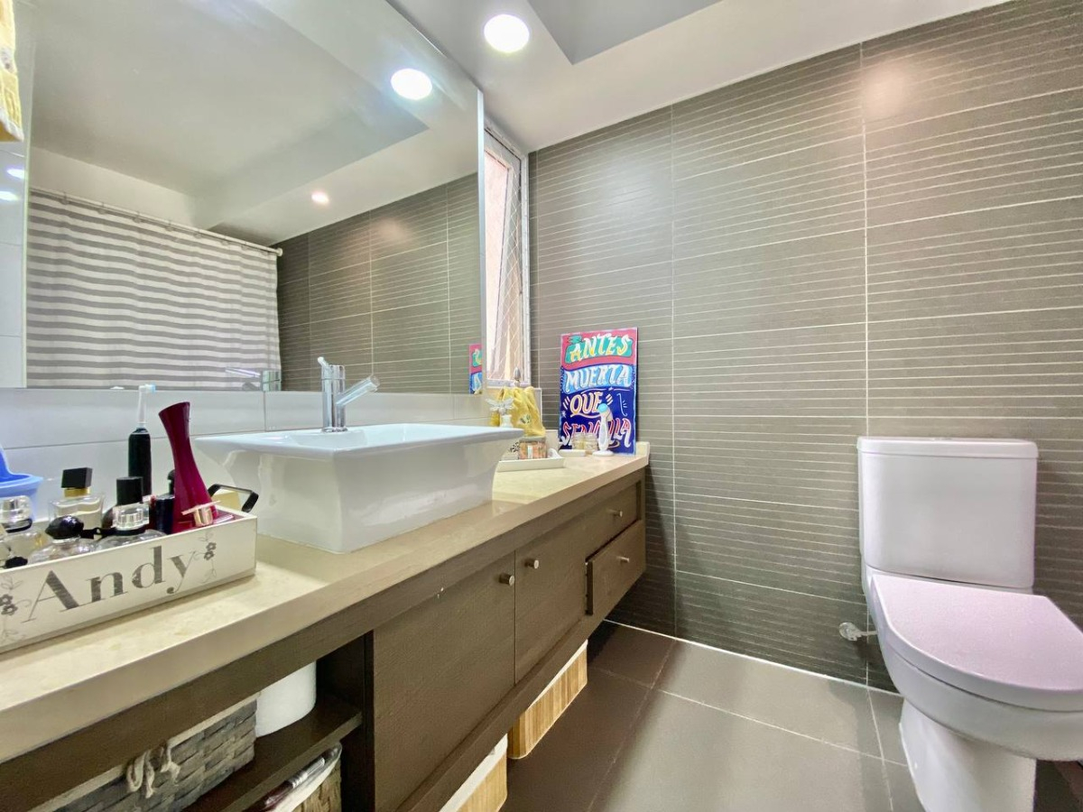 Arriendo Departamento NO 2D en suite Walk-in cl&oacute;set 2B 1E 1B Quinchamal&iacute; - Las Condes