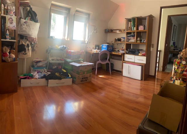 Arriendo Casa NP 5D en suite Walk-in cl&oacute;set 3B 2E 1B Los Dominicos - Las Condes