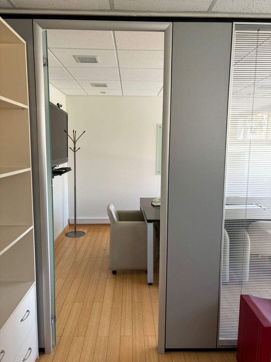 Arriendo Oficina SO 2B 1E Pedro de Valdivia - Providencia