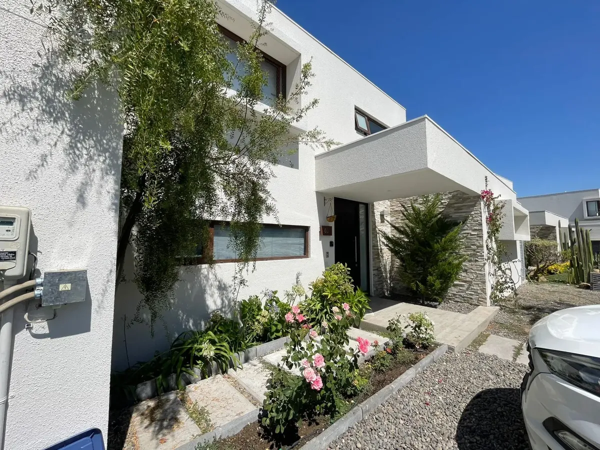 Arriendo Casa 4D 4B 3E 1Bd Chicureo - Colina