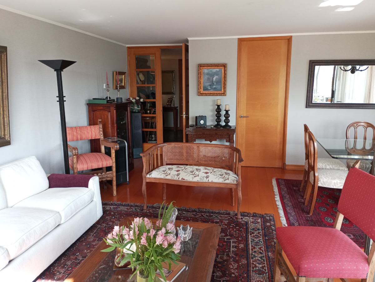 Arriendo Departamento NO 4D en suite Walk-in cl&oacute;set 2B 2E 1B Metro Manquehue - Apumanque - Las Condes