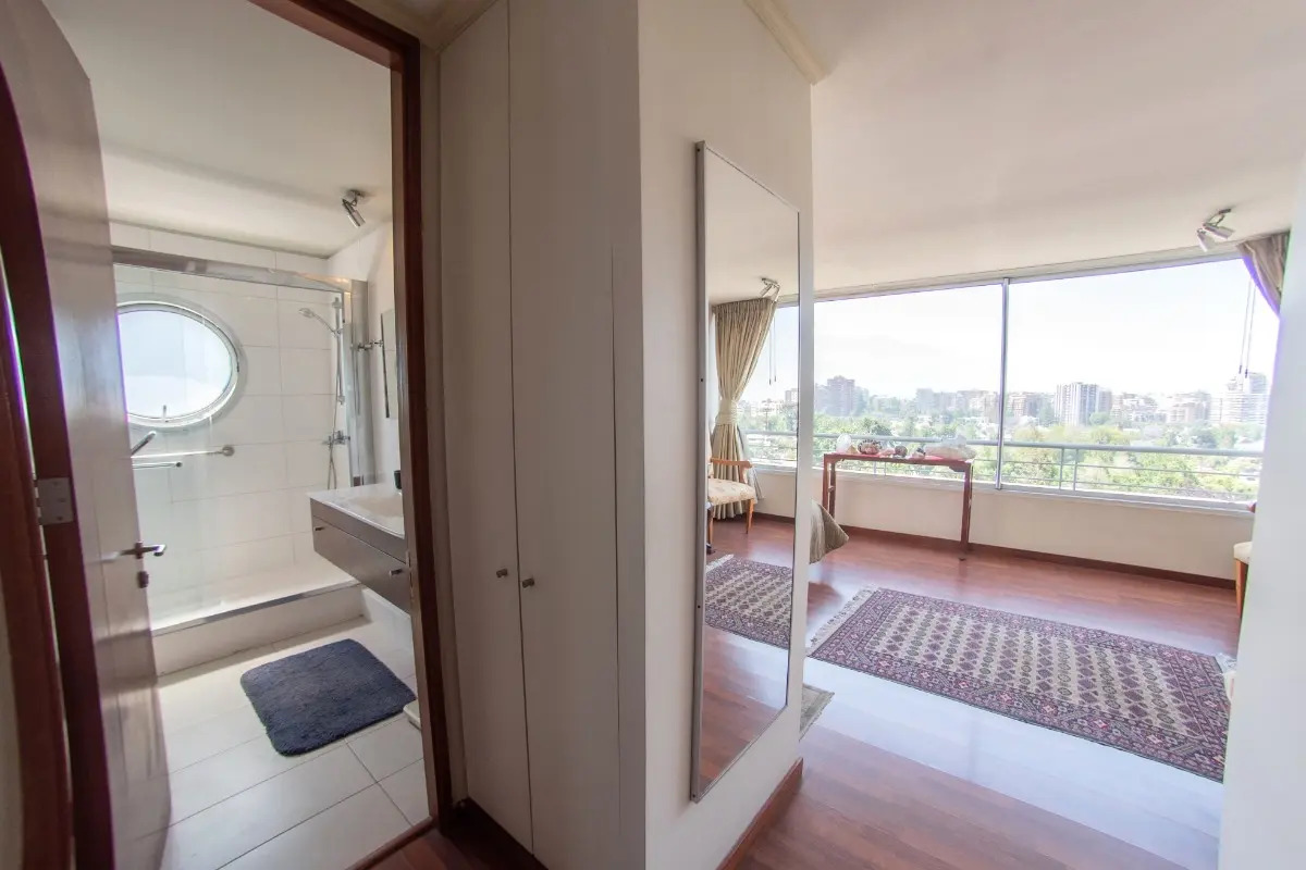 Venta Departamento SO 4D en suite Walk-in cl&oacute;set 4B 3E 1B Metro Escuela Militar - Las Condes