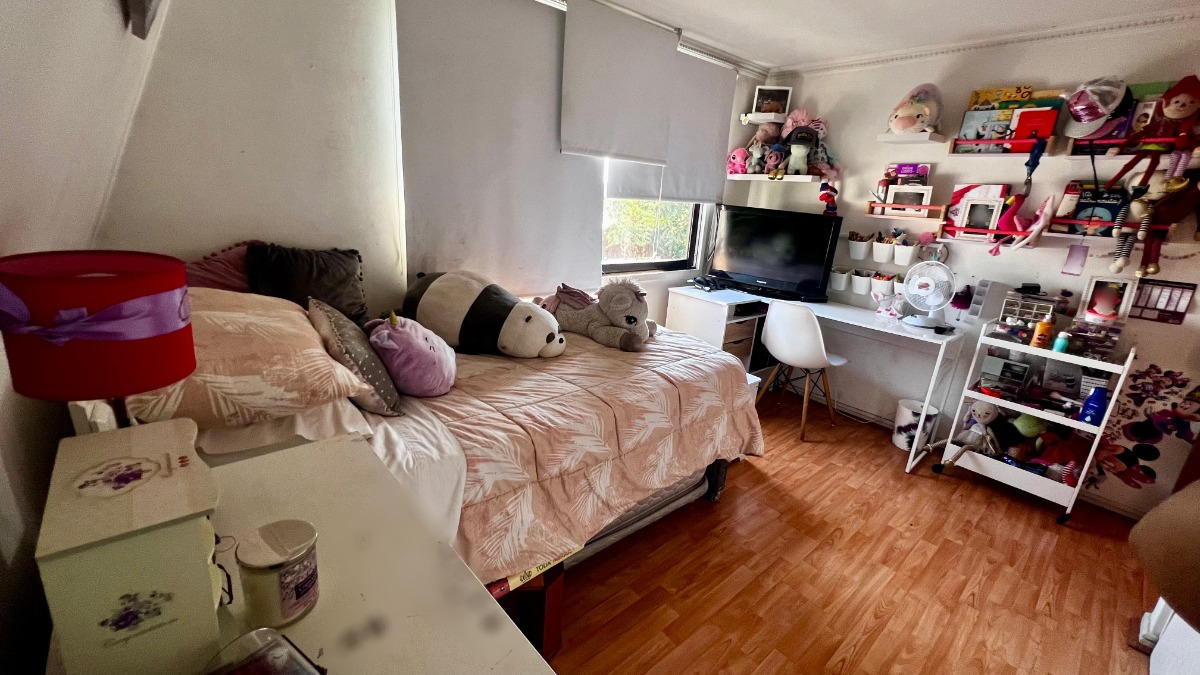 Venta Casa NO 4D en suite 3B 2E 1B Blest Gana - La Reina