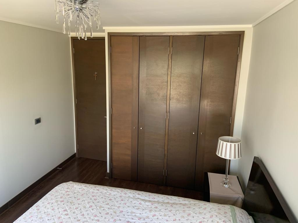 Venta Departamento O 3D en suite Walk-in cl&oacute;set 3B 1E 1B Barrio El Golf - Las Condes
