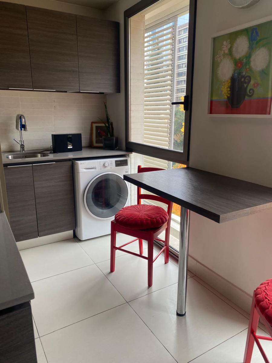 Arriendo Departamento 3D 2B 1E 1B Barrio El Golf - Las Condes