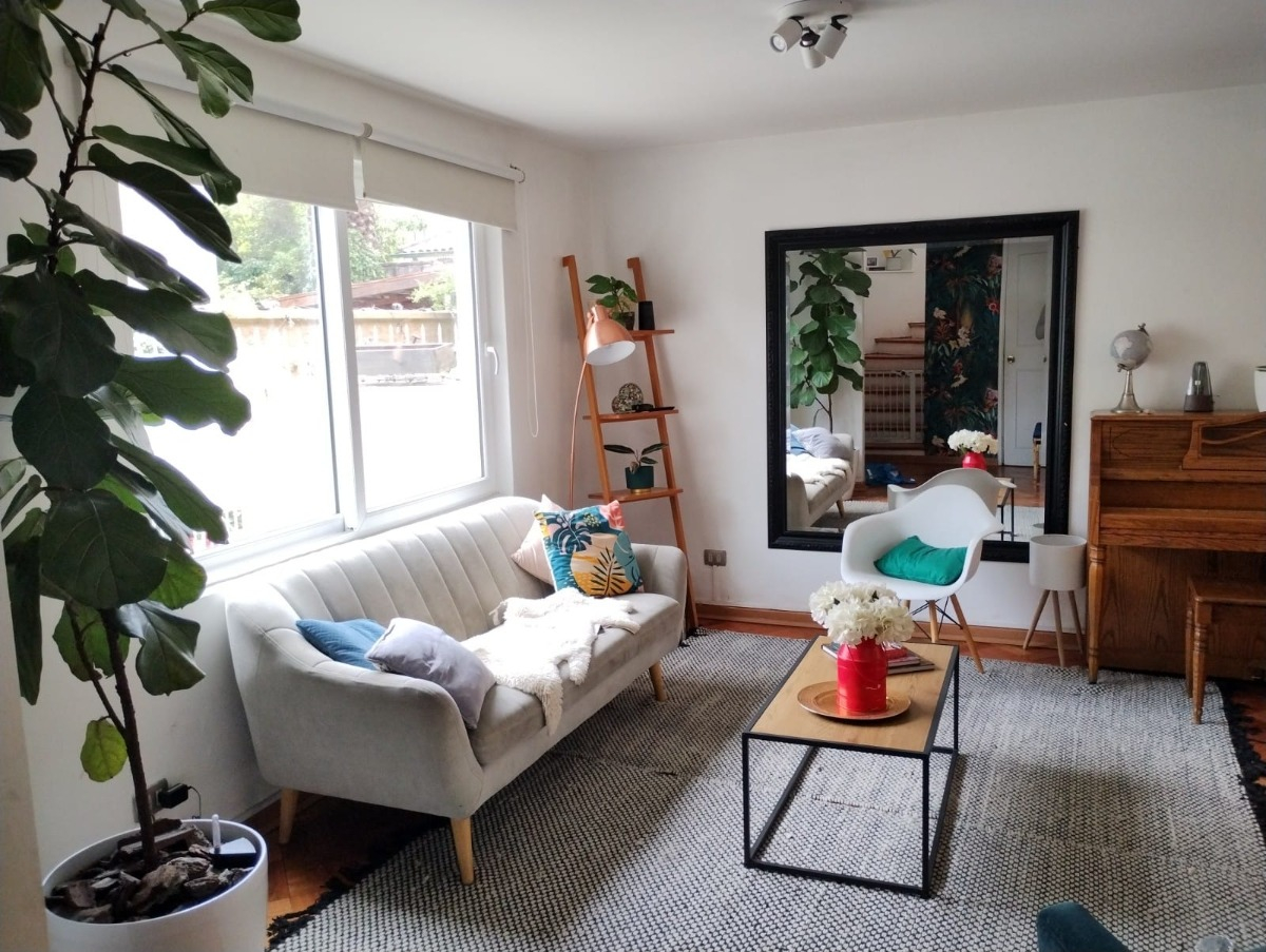 Arriendo Casa NP 4D 3B 1E Metro Bilbao - Providencia