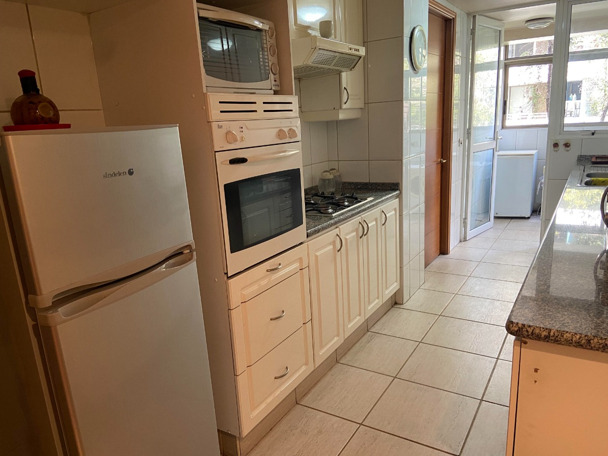 Venta Departamento SO 4D Walk-in cl&oacute;set 4B 2E 1B Barrio El Golf - Las Condes