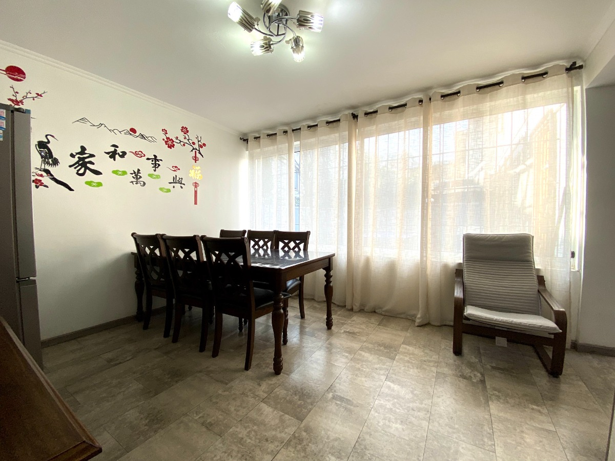 Arriendo Casa 4D 3B 3E 1B In&eacute;s de Su&aacute;rez - Providencia