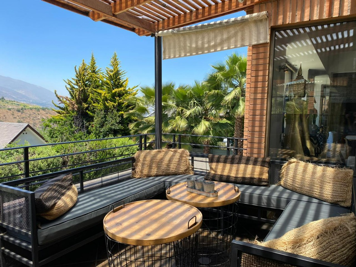 Arriendo Casa O 3D en suite Walk-in cl&oacute;set 3B 3E Los Dominicos - Las Condes