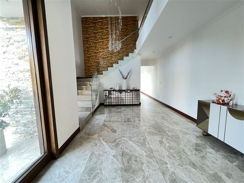 Venta Casa Norte 6D en suite Walk-in cl&oacute;set 7B 10E 1B Los Trapenses - Lo Barnechea