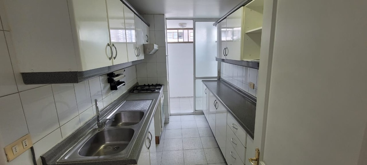 Arriendo Departamento NO 2D 2B 2E 1B Metro Manquehue - Apumanque - Las Condes