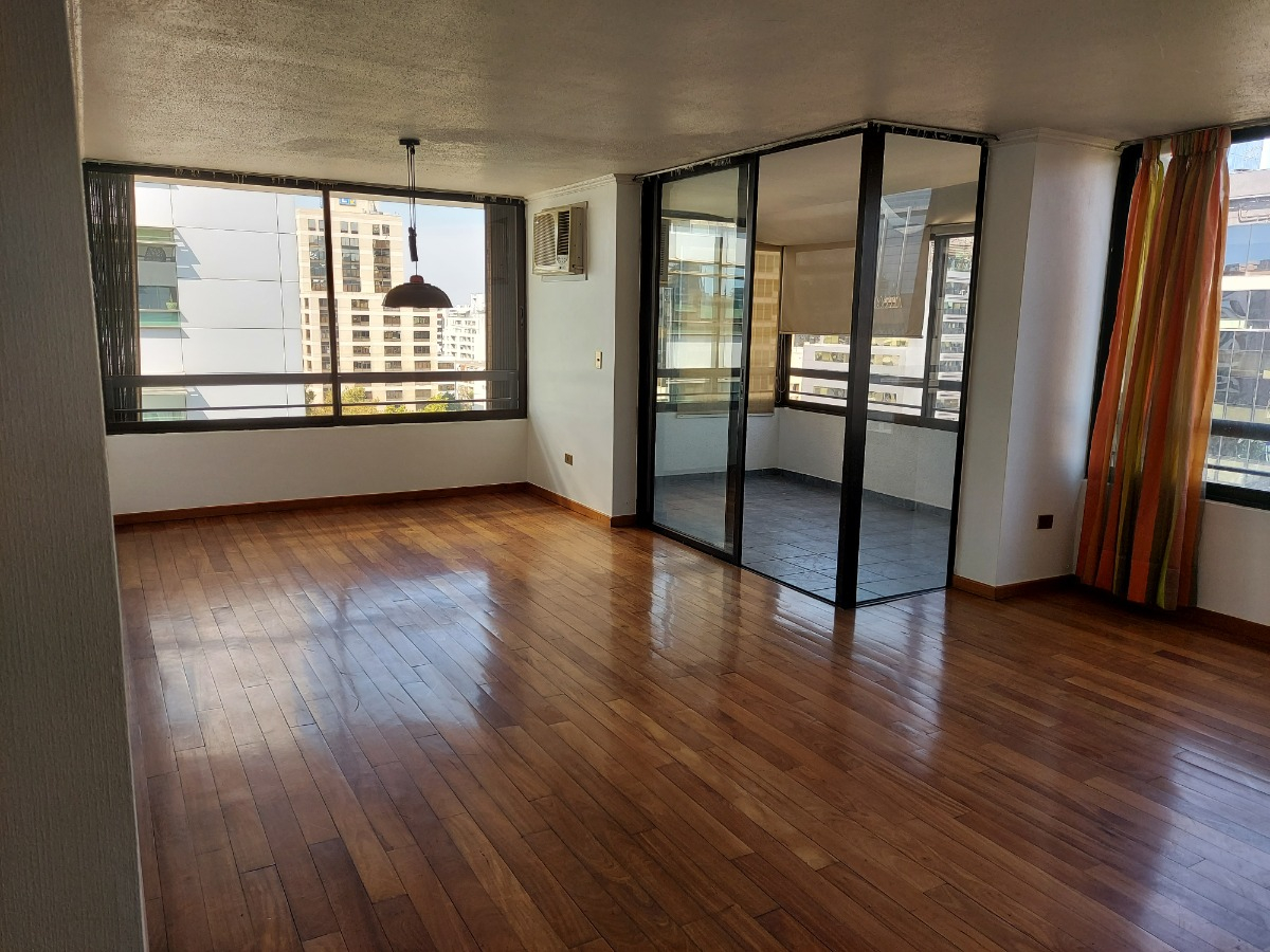 Venta Departamento SP 4D en suite 3B 1E 1B Barrio El Golf - Las Condes