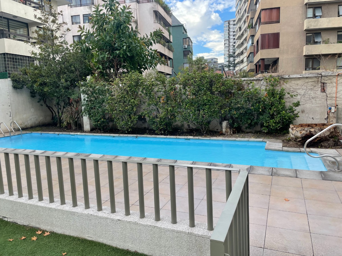 Venta Departamento SO 2D en suite Walk-in cl&oacute;set 2B 1E 1B Las Lilas - Providencia
